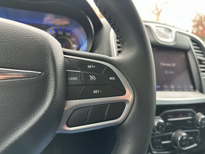 2022 Chrysler 300 300 Touring L