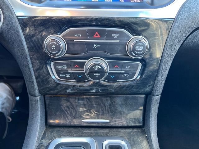 2017 Chrysler 300 300C