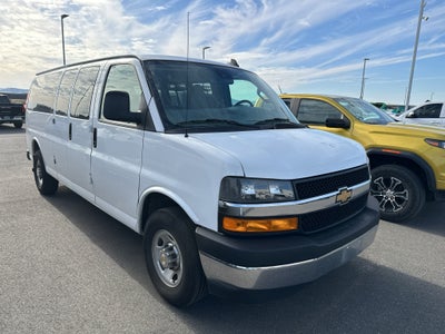 2025 Chevrolet Express Passenger 1LT