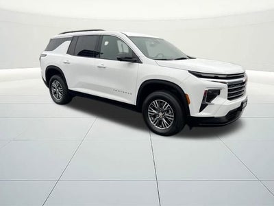 2024 Chevrolet Traverse LT