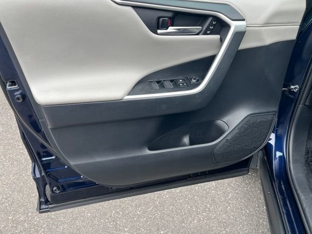 2019 Toyota RAV4 Hybrid Limited