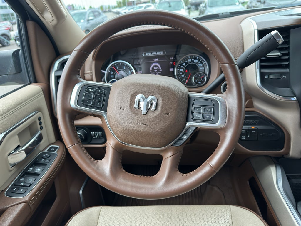 2022 RAM 3500 Laramie Crew Cab 4x4 8' Box