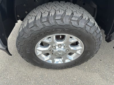 2022 RAM 3500 Laramie Crew Cab 4x4 8' Box