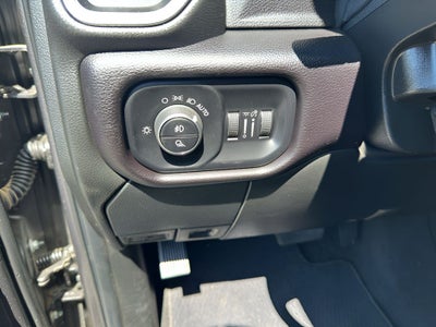 2023 RAM 3500 Laramie Crew Cab 4x4 8' Box