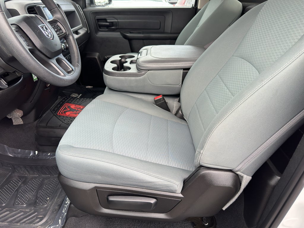 2019 RAM 1500 Classic Tradesman Regular Cab 4x2 6'4" Box
