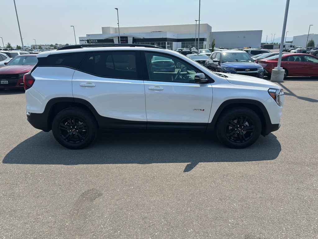 2023 GMC Terrain AT4