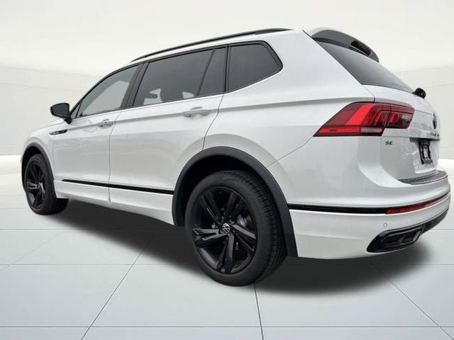 2023 Volkswagen Tiguan SE R-Line Black