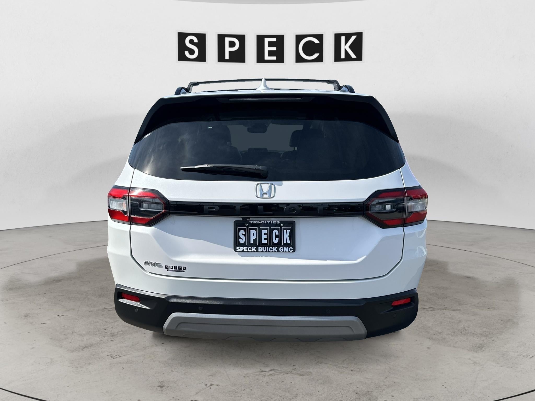 2023 Honda Pilot AWD EX-L 8 Passenger