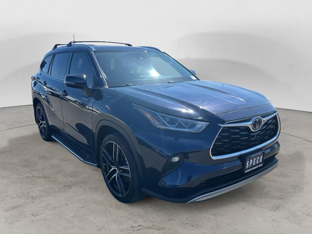 2022 Toyota Highlander Platinum