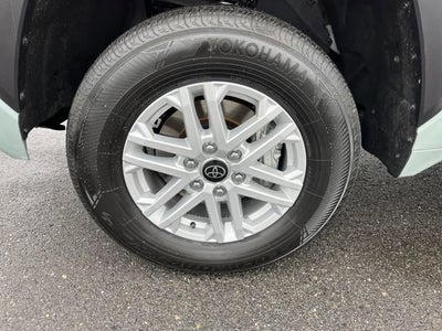 2024 Toyota Tundra 4WD SR5