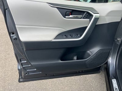 2023 Toyota RAV4 Hybrid XLE Premium