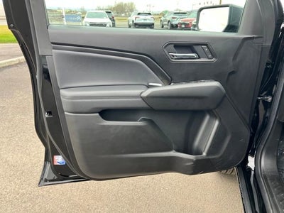 2025 Chevrolet Colorado WT/LT