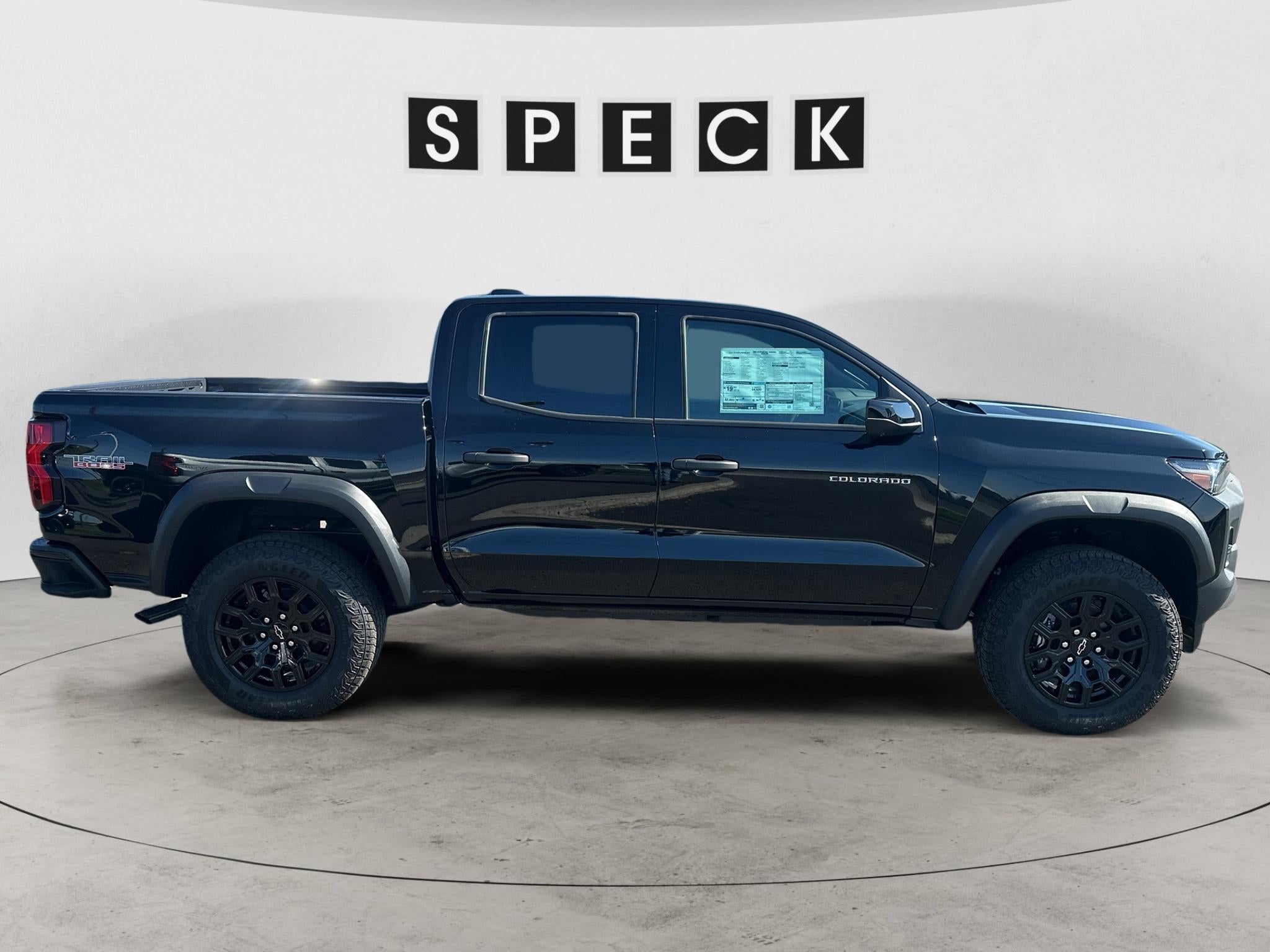 2026 Chevrolet Colorado Trail Boss - Photo 6