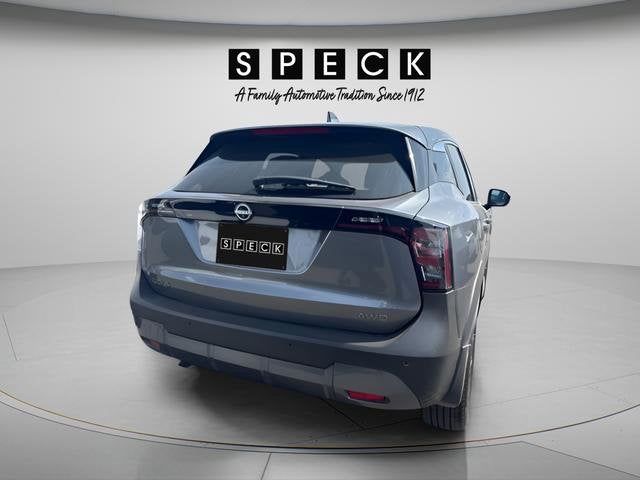 2025 Nissan Kicks 2.0 SV AWD's photo