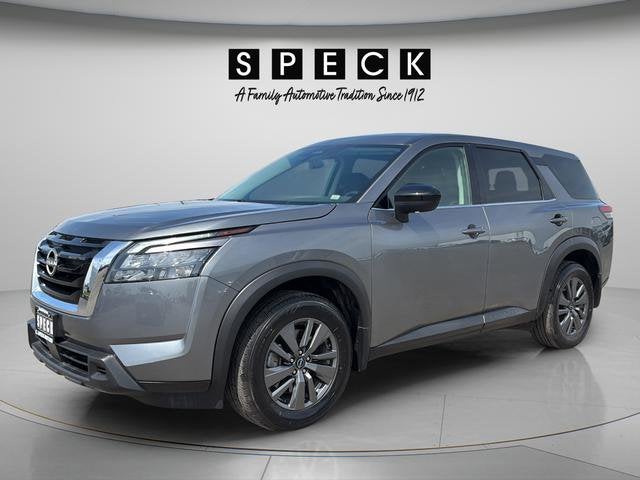 2024 Nissan Pathfinder S 4WD's photo