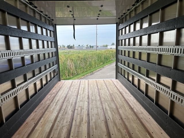 2025 Chevrolet Low Cab Forward 4500 XD 1WT