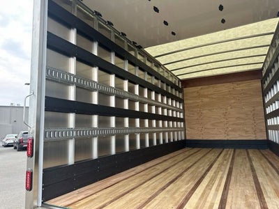 2025 Chevrolet Low Cab Forward 4500 XD 1WT