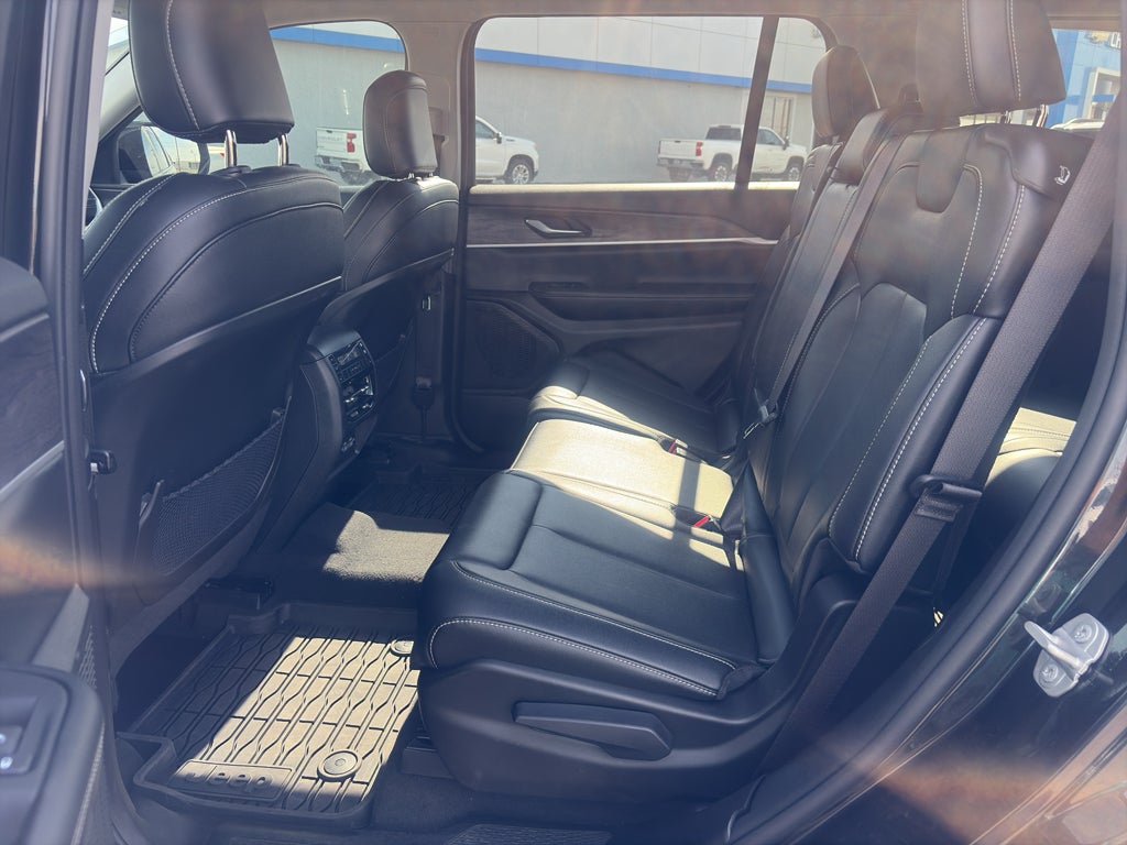 2023 Jeep Grand Cherokee L Limited 4x4