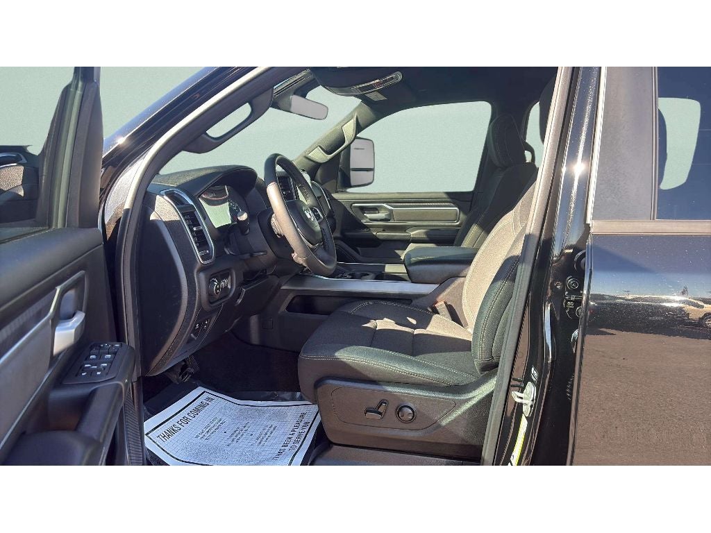 2025 RAM 1500 Big Horn Crew Cab 4x4 5'7' Box