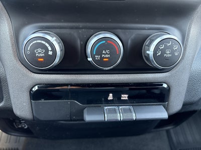 2021 RAM 1500 Big Horn Crew Cab 4x4 5'7' Box