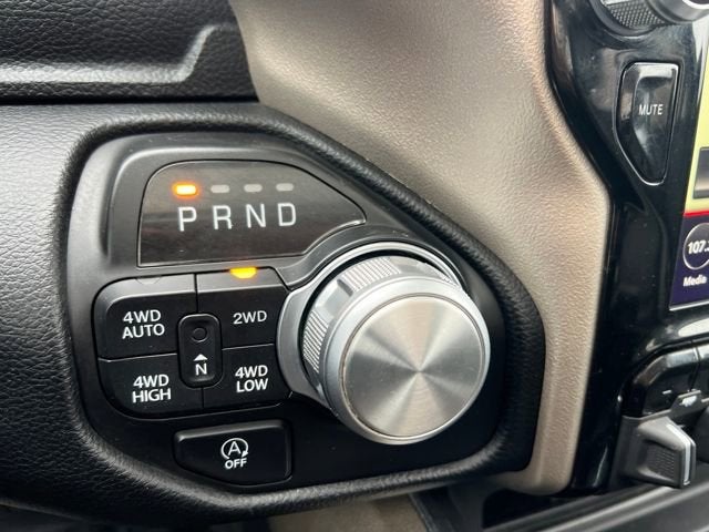 2021 RAM 1500 Laramie Crew Cab 4x4 6'4' Box