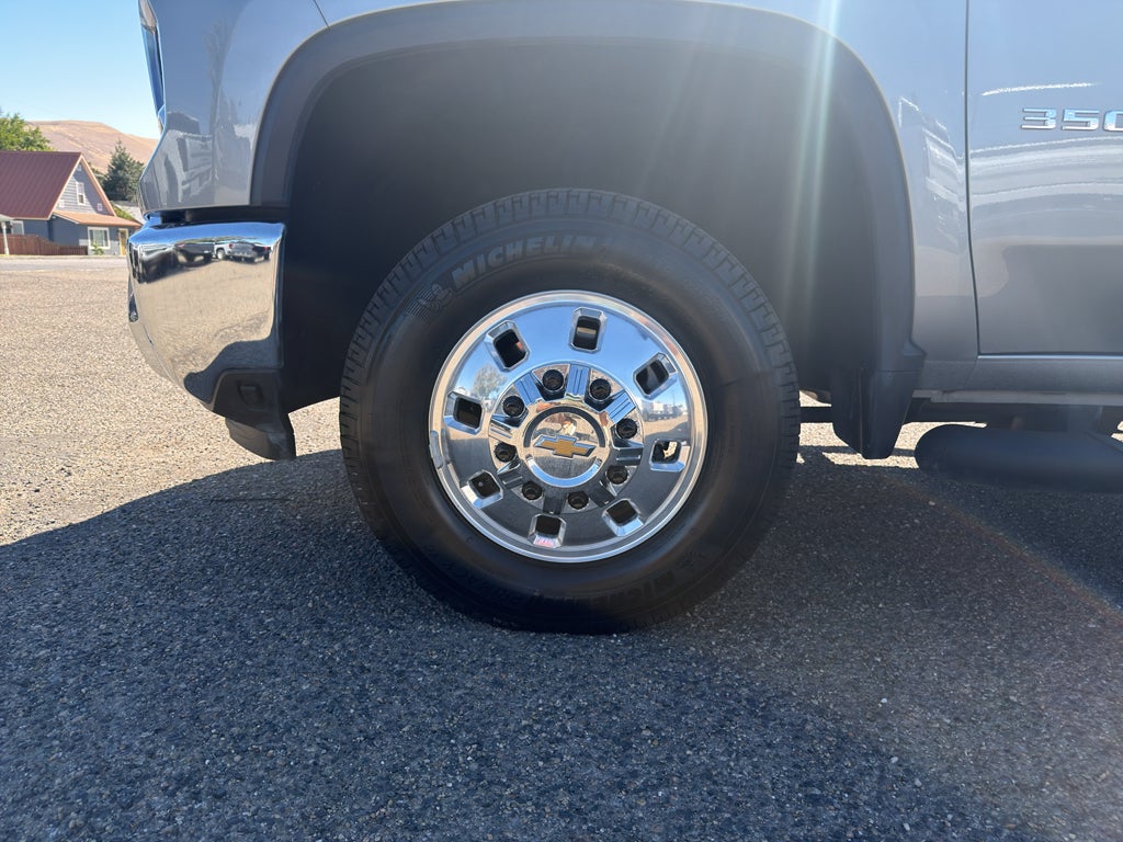 2025 Chevrolet Silverado 3500HD 4WD Crew Cab Long Bed LTZ