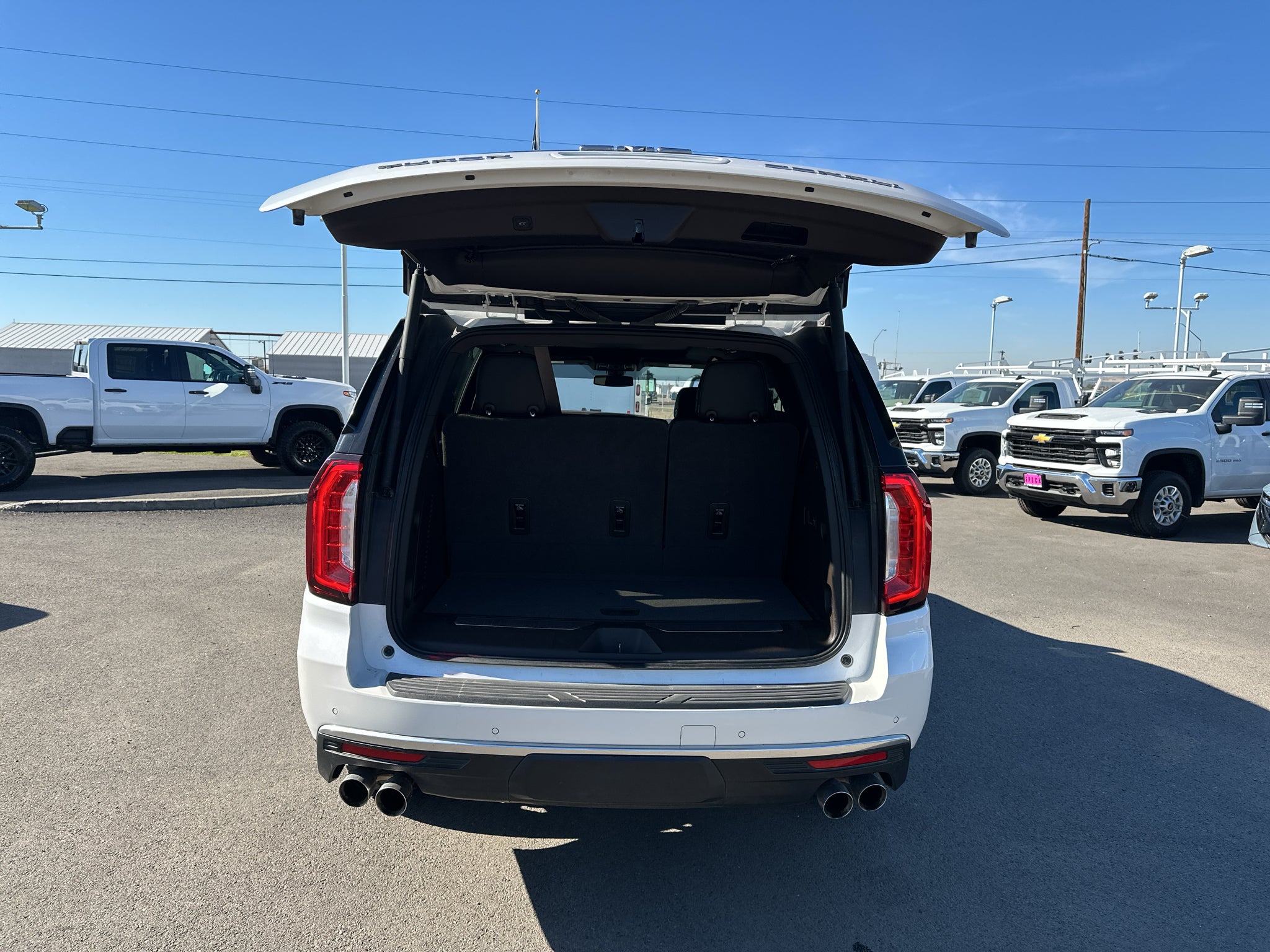 2022 GMC Yukon 4WD Denali