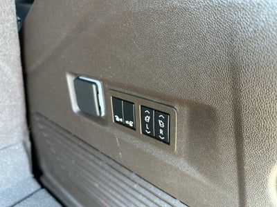 2022 GMC Yukon 4WD Denali
