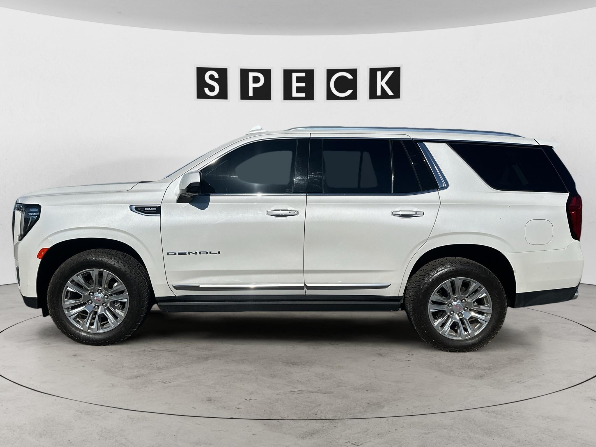 2022 GMC Yukon 4WD Denali