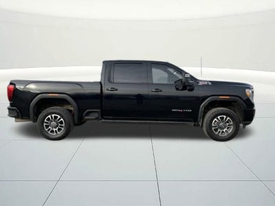 2022 GMC Sierra 2500HD 4WD Crew Cab Standard Bed AT4