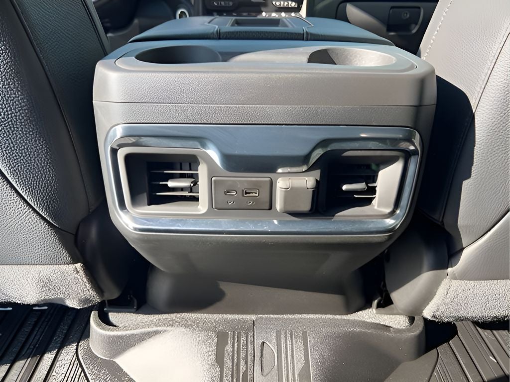 2022 GMC Sierra 3500HD 4WD Crew Cab Standard Bed Denali