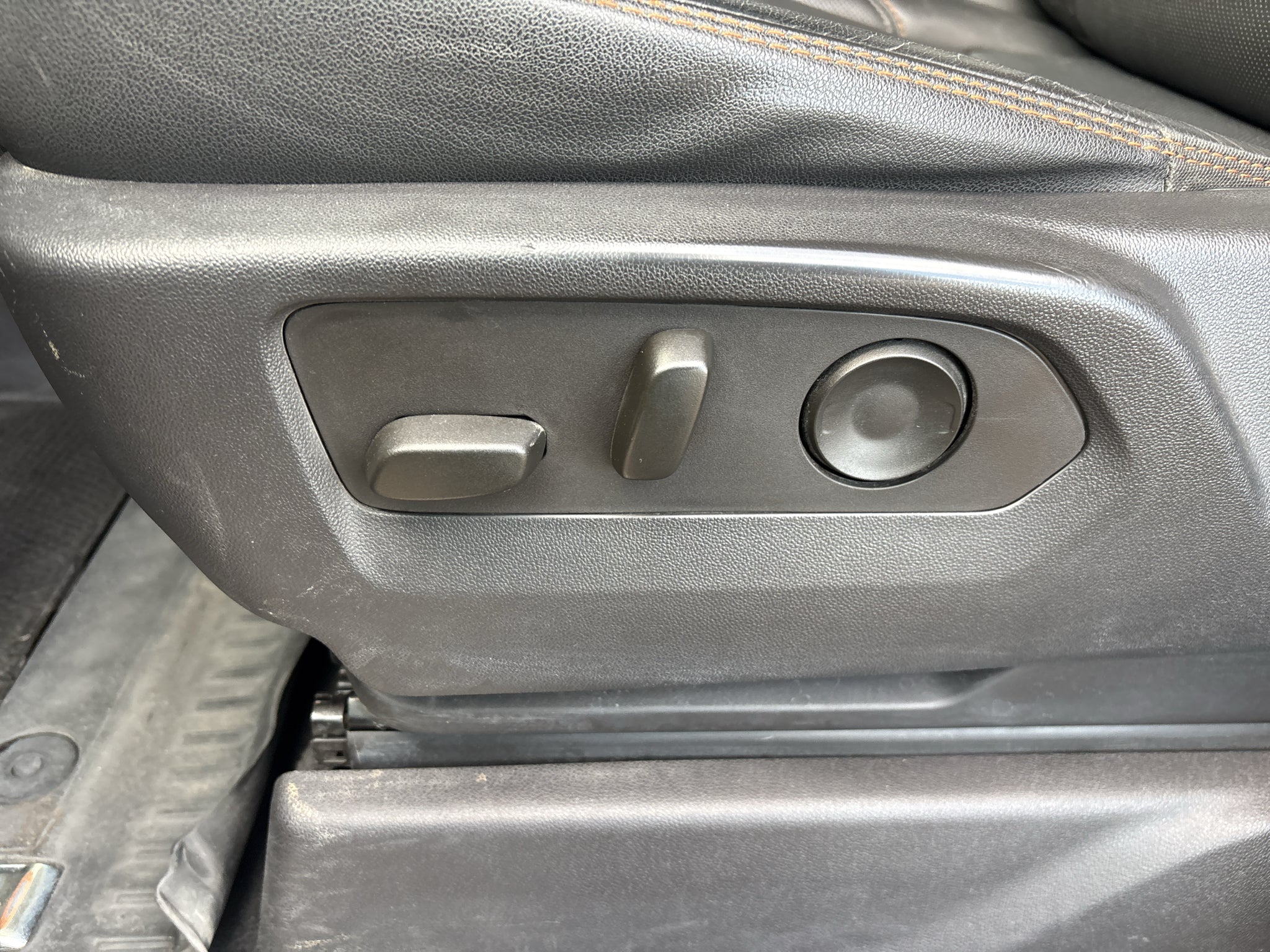 2023 GMC Sierra 1500 4WD Crew Cab Short Box AT4