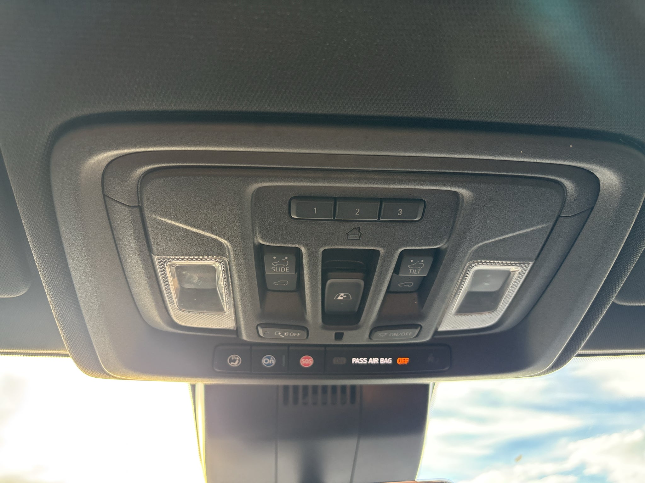 2023 GMC Sierra 1500 4WD Crew Cab Short Box AT4
