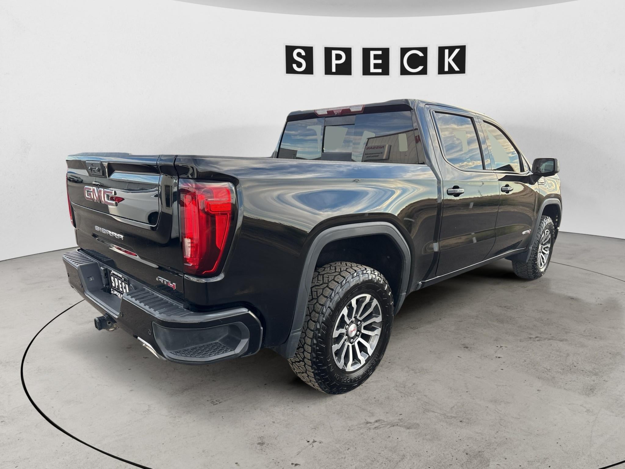 2023 GMC Sierra 1500 4WD Crew Cab Short Box AT4