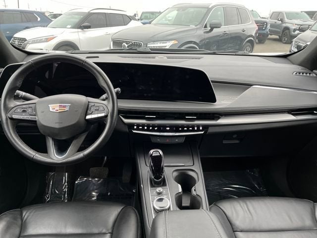 2024 Cadillac XT4 AWD Premium Luxury