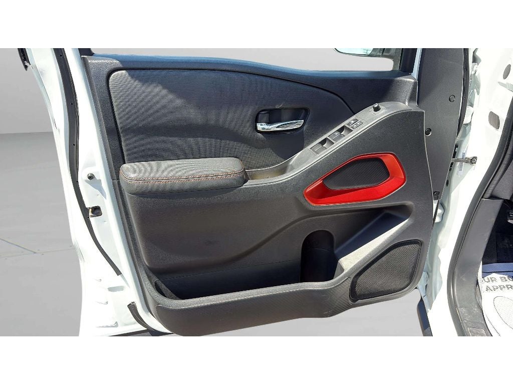 2022 Nissan Frontier Crew Cab PRO-4X 4x4