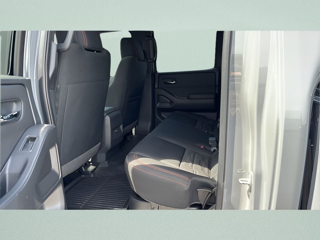 2023 Nissan Frontier Crew Cab PRO-4X 4x4