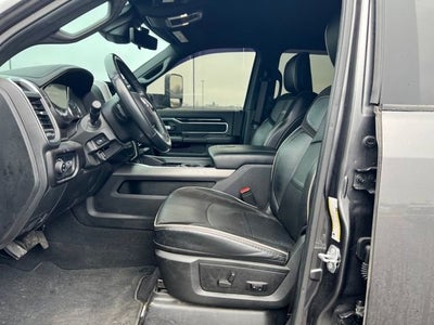 2022 RAM 3500 Laramie Crew Cab 4x4 8' Box