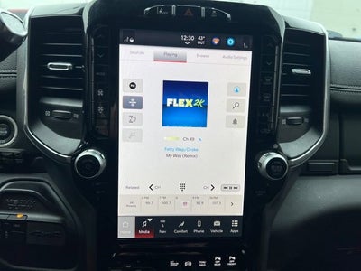 2022 RAM 3500 Laramie Crew Cab 4x4 8' Box