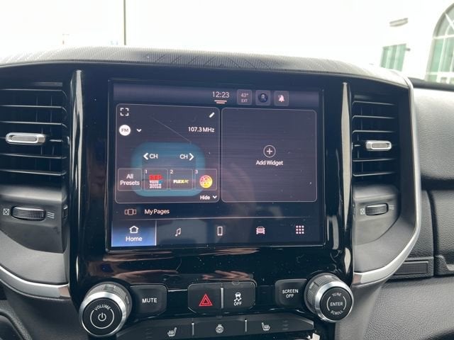 2025 RAM 2500 Big Horn Crew Cab 4x4 8' Box