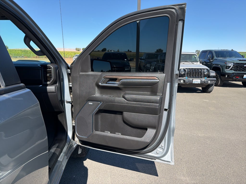2024 Chevrolet Silverado 1500 4WD Crew Cab Short Bed LT Trail Boss