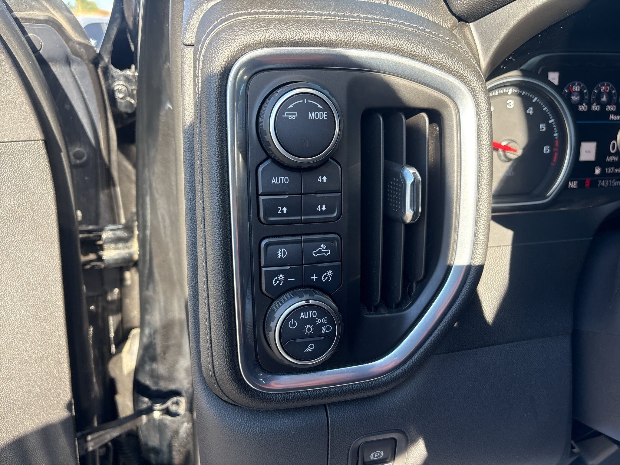 2021 Chevrolet Silverado 1500 4WD Crew Cab Short Bed High Country