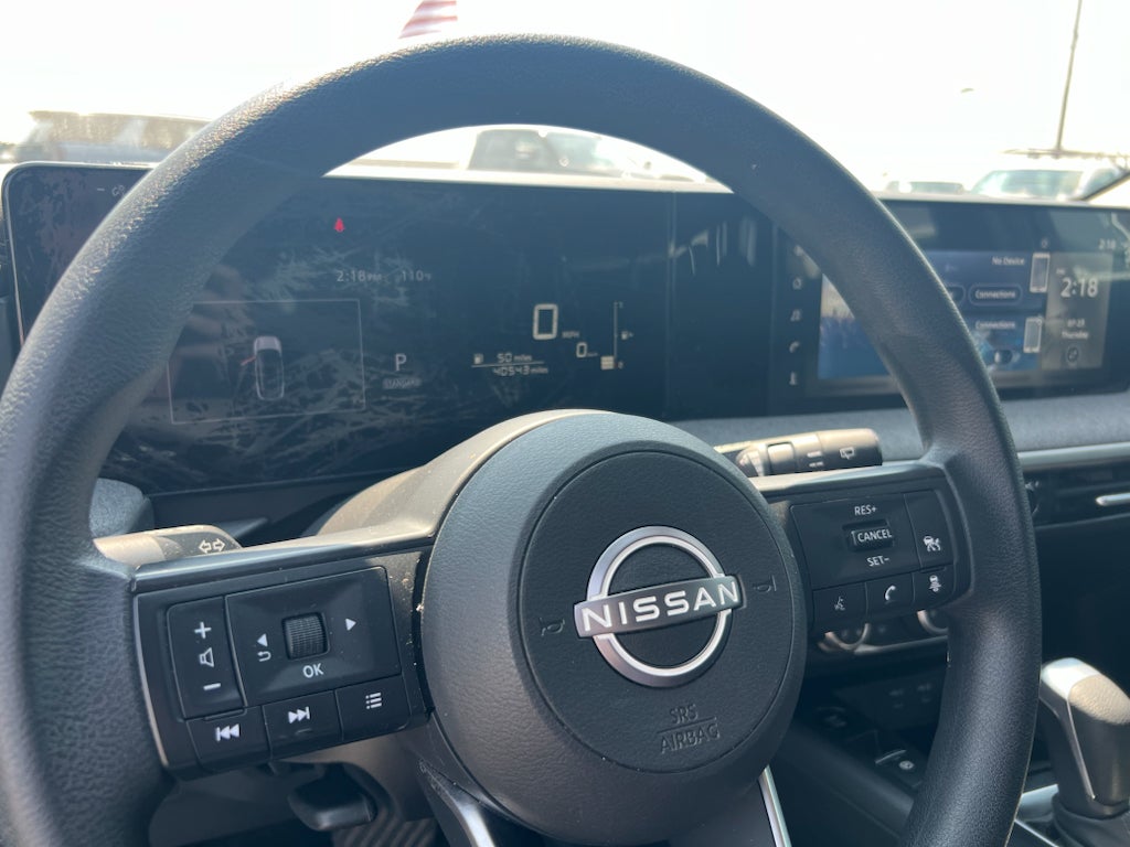 2025 Nissan Kicks SV FWD