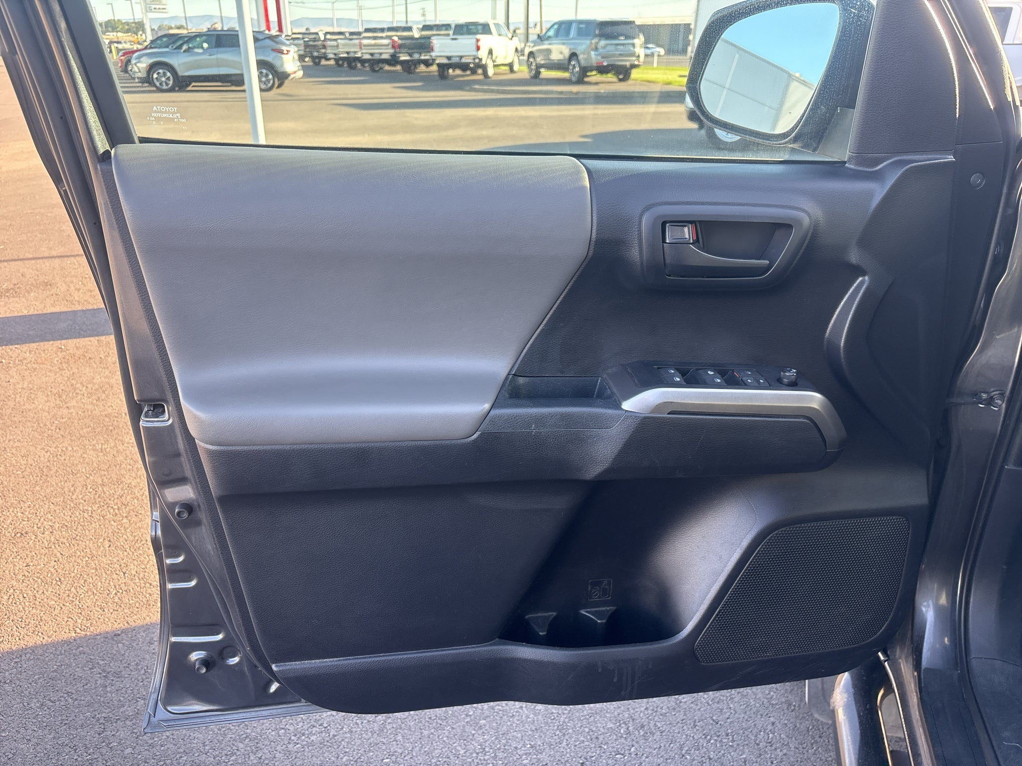 2020 Toyota Tacoma SR5