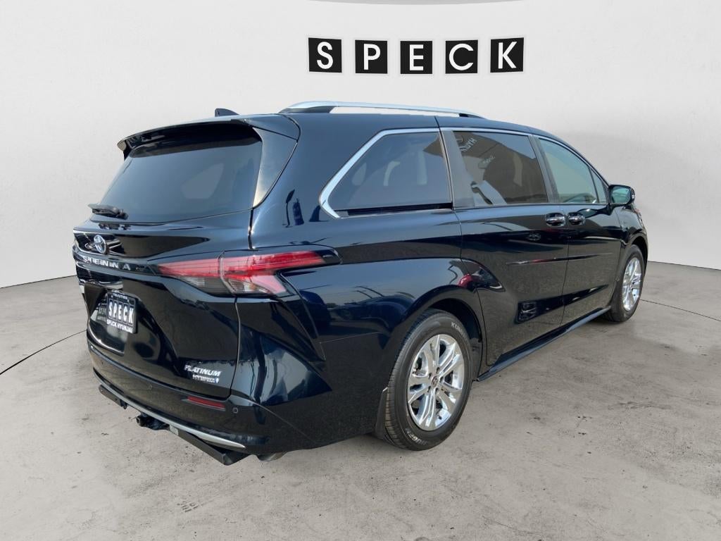 2023 Toyota Sienna Platinum