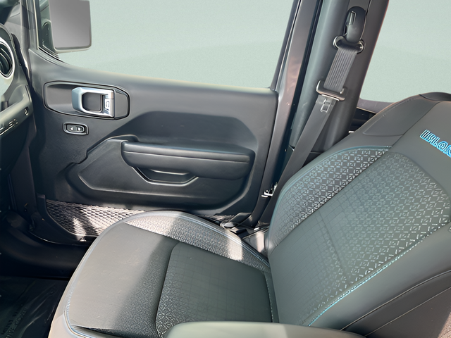 2021 Jeep Wrangler Islander