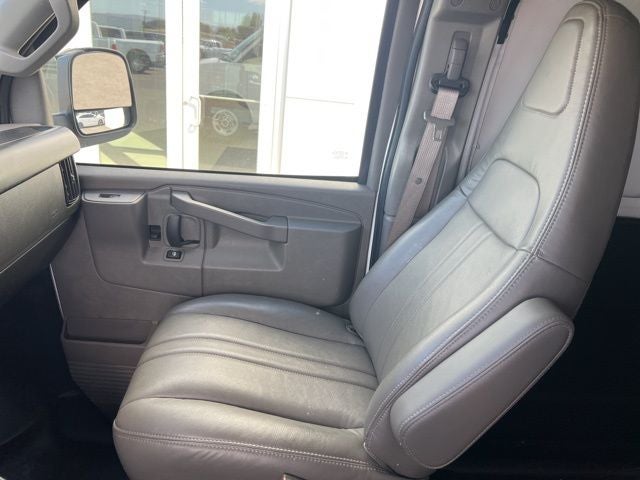 2023 GMC Savana 2500 Work Van