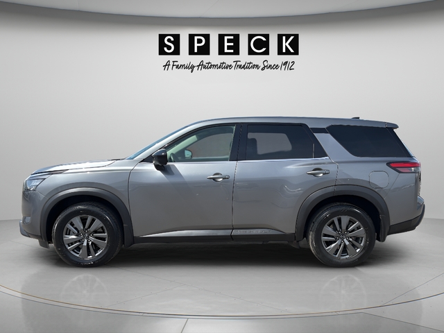 2024 Nissan Pathfinder S