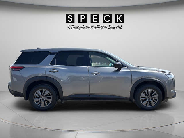 2024 Nissan Pathfinder S