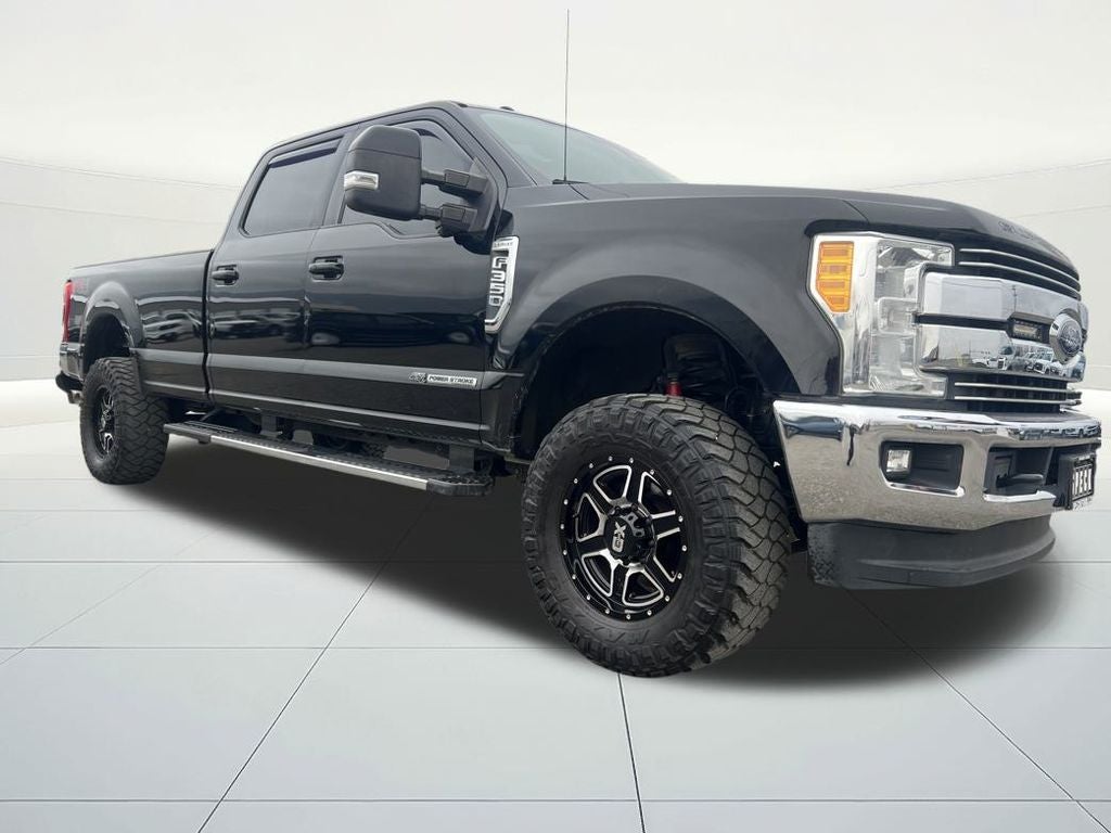 2017 Ford F-350SD Lariat